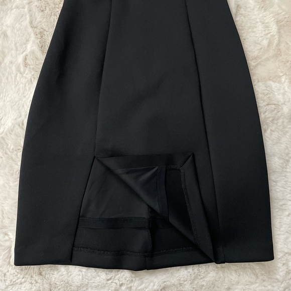 GUESS Off-Shoulder Black Dress - Picture 2 of 3